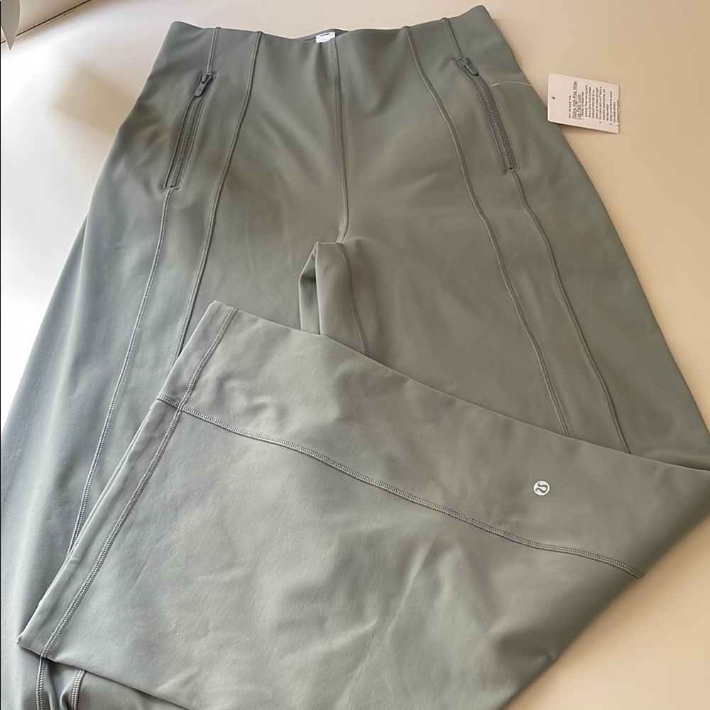 Lululemon Define High Rise Wide Leg Pant Luon Willow Leaf Green - Picture 3 of 9